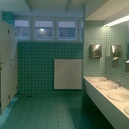 Vandrarhem Dom Studencki Mikrus *